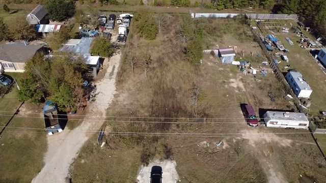 319 County Road 3550, Cleveland, TX 77327