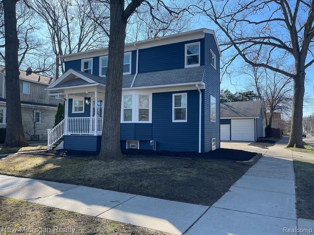 985 W Hazelhurst Street, Ferndale, MI 48220