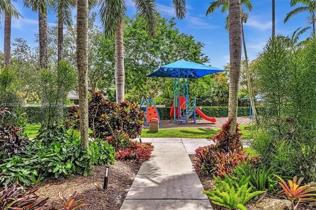 3342 Amsterdam Avenue, Cooper City, FL 33026