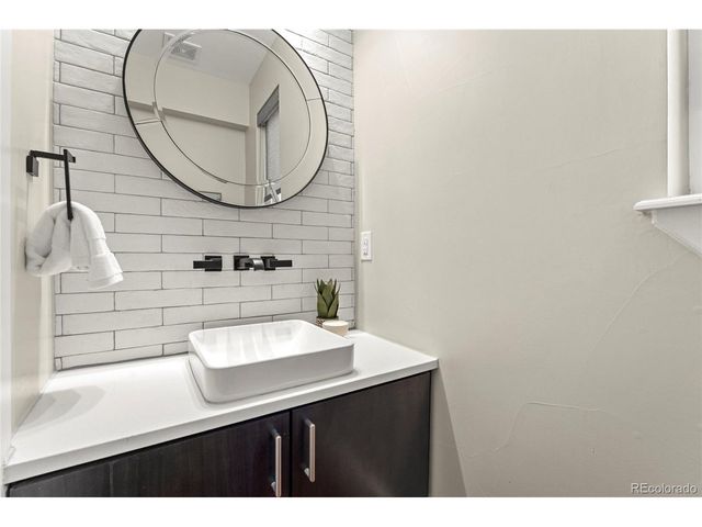 3123 Vallejo St, Denver, CO 80211