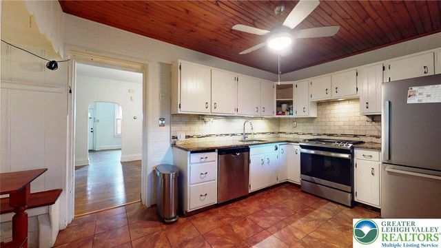 715 High Street, Bethlehem City, PA 18018