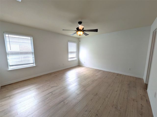5760 Fountain Flat Drive, Fort Worth, TX 76244