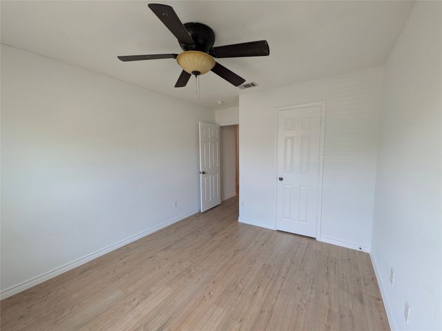5760 Fountain Flat Drive, Fort Worth, TX 76244
