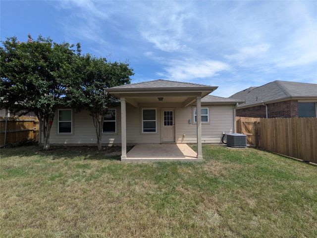 5760 Fountain Flat Drive, Fort Worth, TX 76244