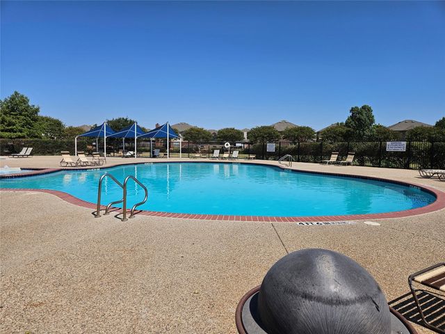 5760 Fountain Flat Drive, Fort Worth, TX 76244