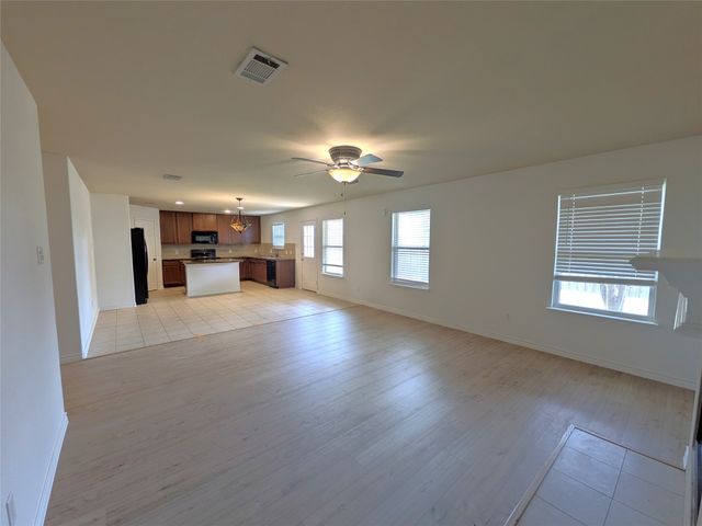 5760 Fountain Flat Drive, Fort Worth, TX 76244