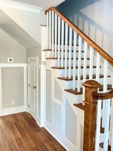 5432 La Roche Avenue, Savannah, GA 31406