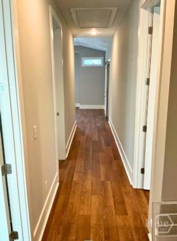 5432 La Roche Avenue, Savannah, GA 31406