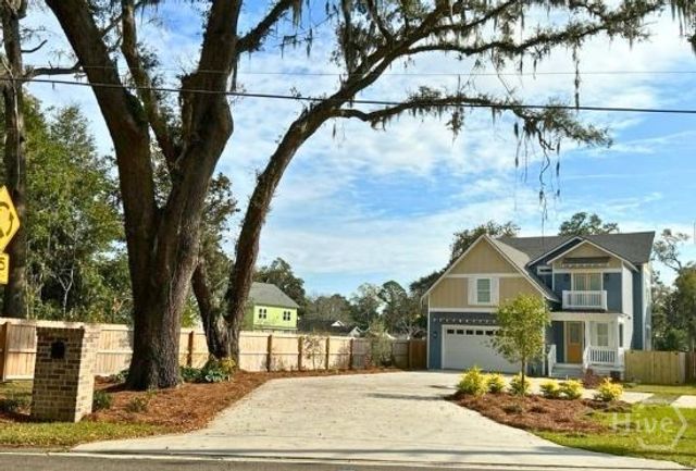 5432 La Roche Avenue, Savannah, GA 31406