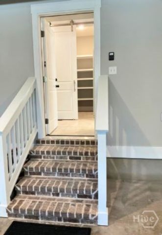 5432 La Roche Avenue, Savannah, GA 31406