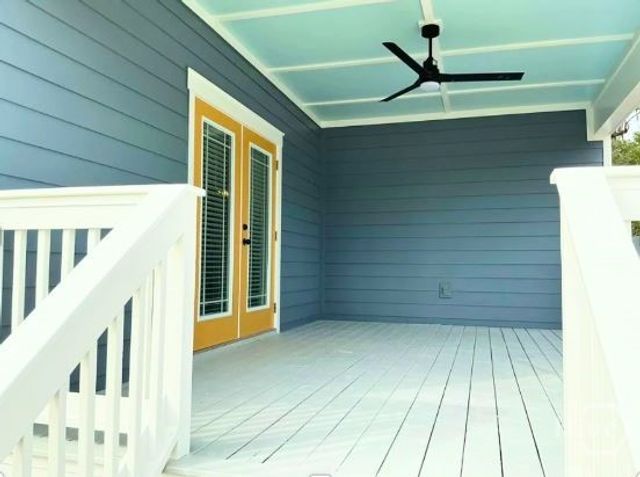 5432 La Roche Avenue, Savannah, GA 31406