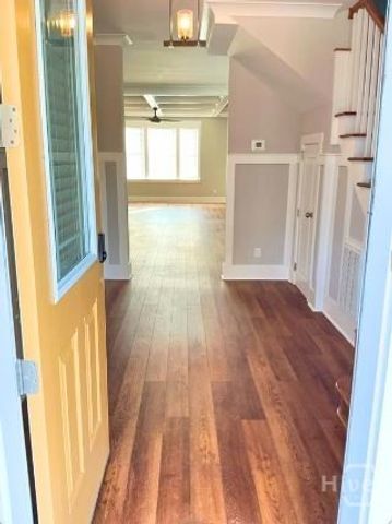 5432 La Roche Avenue, Savannah, GA 31406