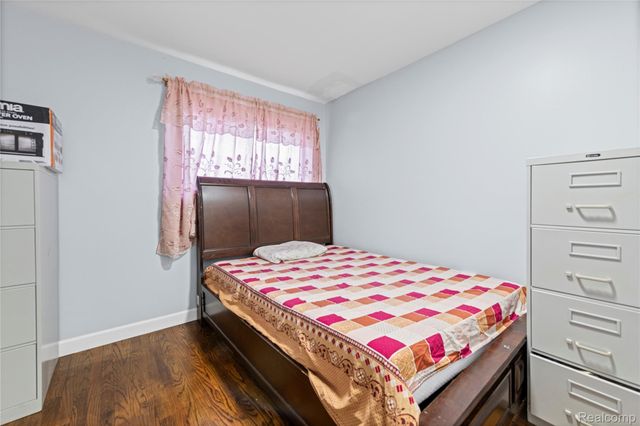 25624 Thomas Drive, Warren, MI 48091