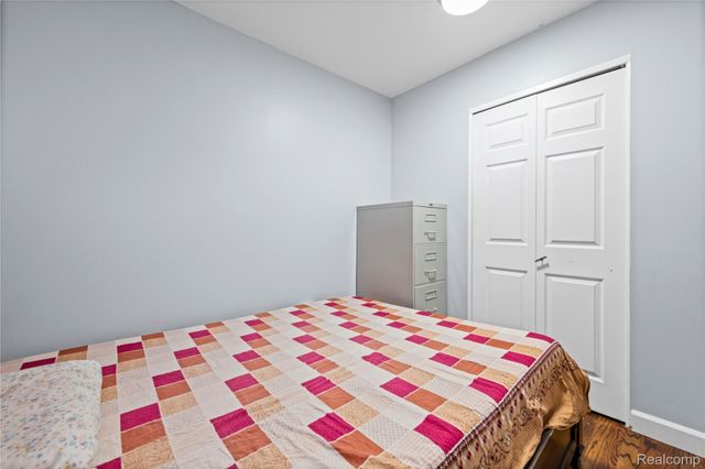 25624 Thomas Drive, Warren, MI 48091