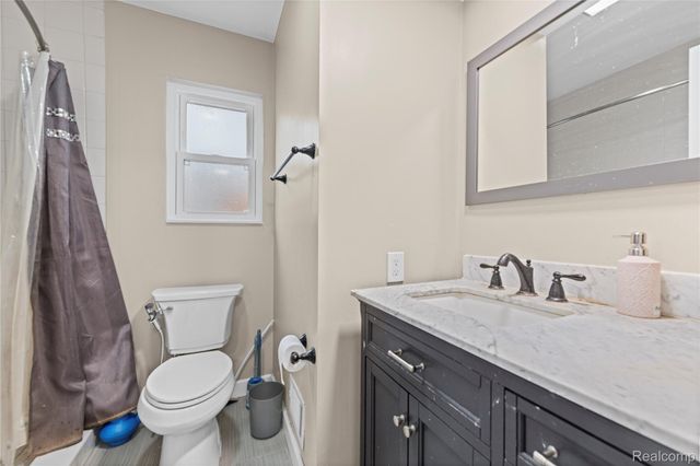 25624 Thomas Drive, Warren, MI 48091