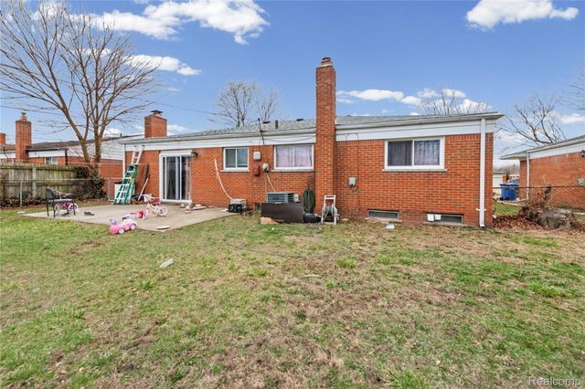 25624 Thomas Drive, Warren, MI 48091