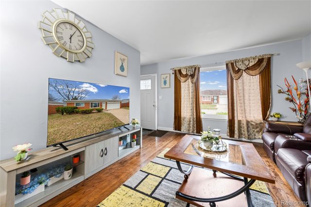 25624 Thomas Drive, Warren, MI 48091