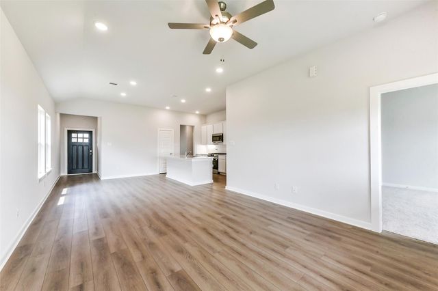 62 Leon Way, Dayton, TX 77535