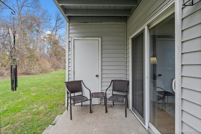 12 Field Court D, Fishkill, NY 12524