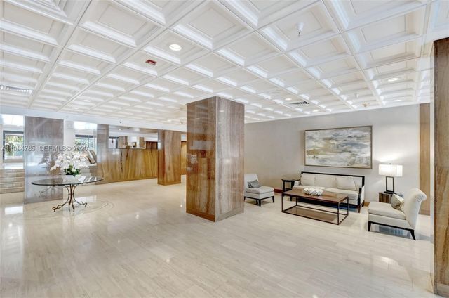 2333 Brickell Ave 305, Miami, FL 33129