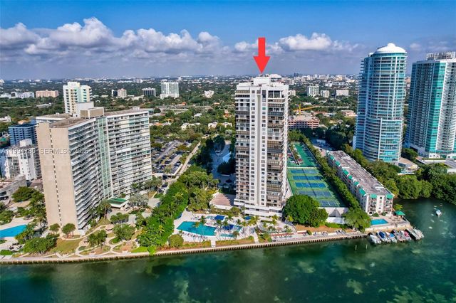2333 Brickell Ave 305, Miami, FL 33129
