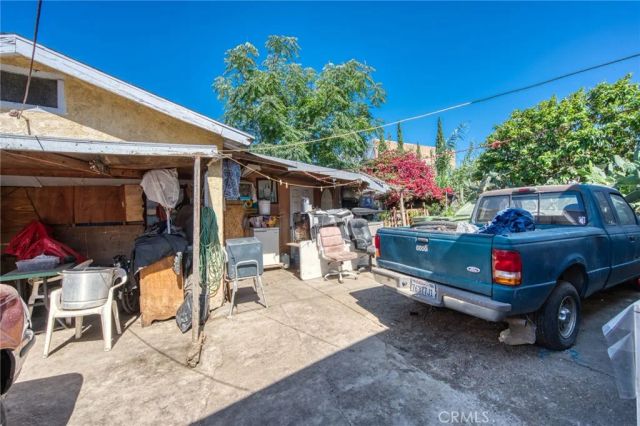 9621 Defiance Avenue, Los Angeles, CA 90002