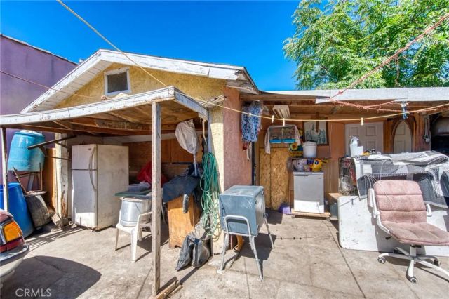 9621 Defiance Avenue, Los Angeles, CA 90002