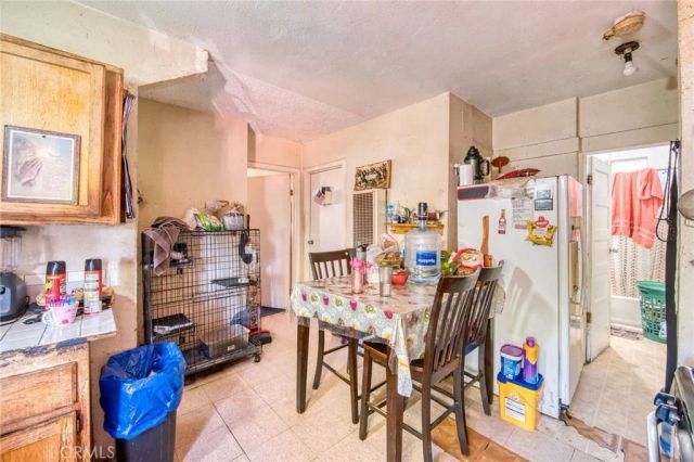 9621 Defiance Avenue, Los Angeles, CA 90002