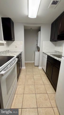 9798 HAGEL CIR, Lorton, VA 22079