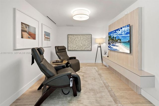 525 N Fort Lauderdale Beach Blvd 702, Fort Lauderdale, FL 33304