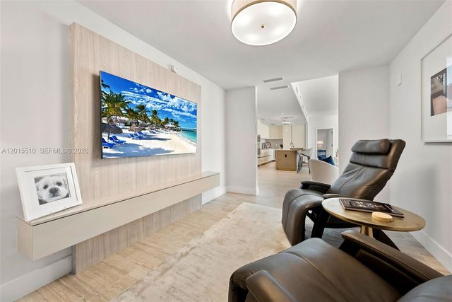 525 N Fort Lauderdale Beach Blvd 702, Fort Lauderdale, FL 33304