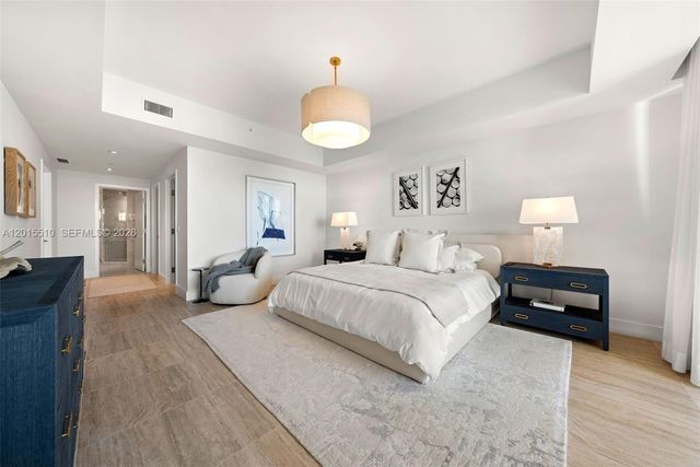 525 N Fort Lauderdale Beach Blvd 702, Fort Lauderdale, FL 33304