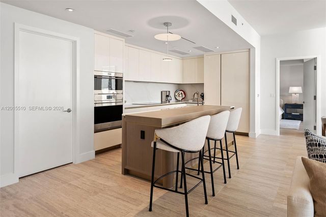525 N Fort Lauderdale Beach Blvd 702, Fort Lauderdale, FL 33304