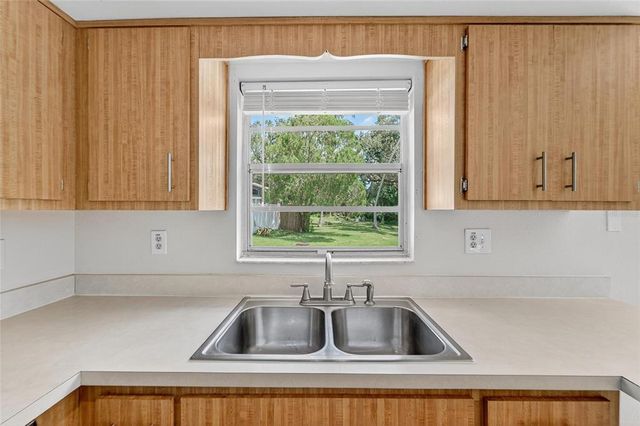 1949 N HIGHLAND AVENUE, Clearwater, FL 33755