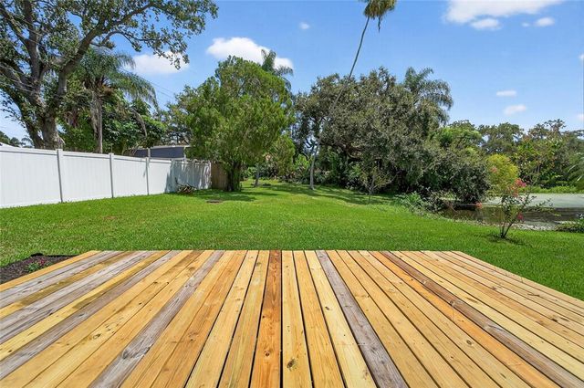 1949 N HIGHLAND AVENUE, Clearwater, FL 33755