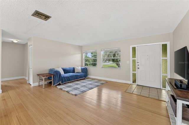 1949 N HIGHLAND AVENUE, Clearwater, FL 33755