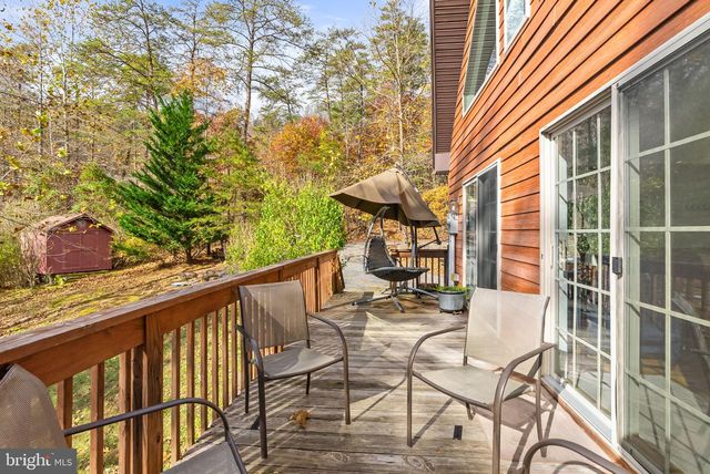 575 CREEKVIEW LN, Berkeley Springs, WV 25411