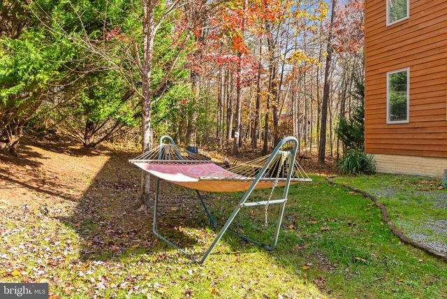 575 CREEKVIEW LN, Berkeley Springs, WV 25411