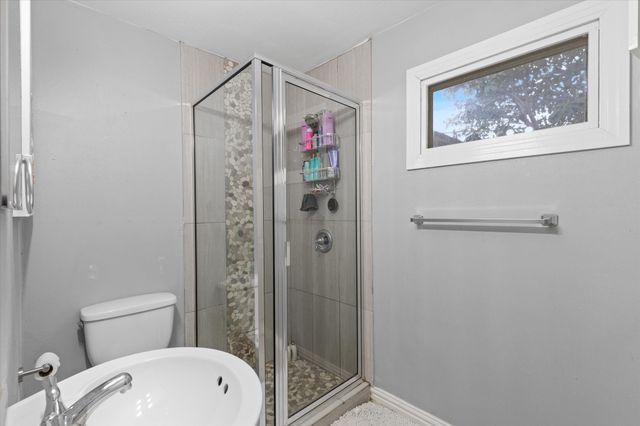 4228 Winfield Avenue, Fort Worth, TX 76109