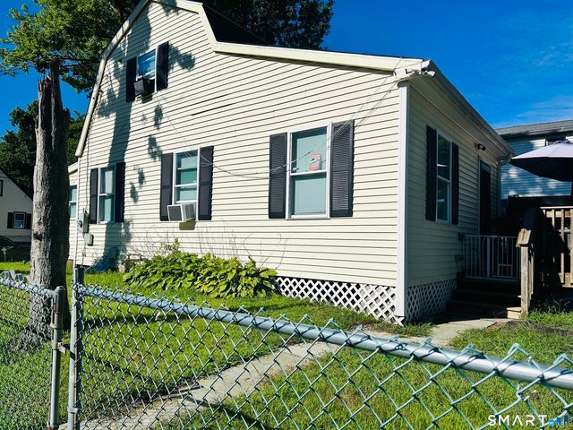 2 Simpson Street, Hartford, CT 06112
