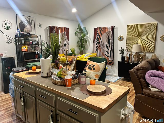 2 Simpson Street, Hartford, CT 06112