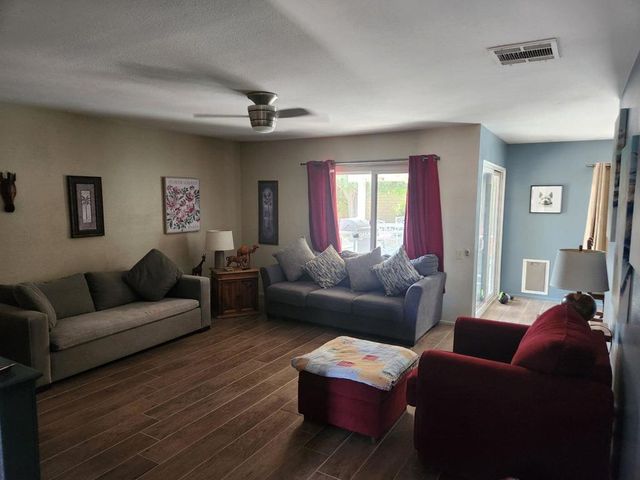 43101 Balsam Lane, Palm Desert, CA 92260
