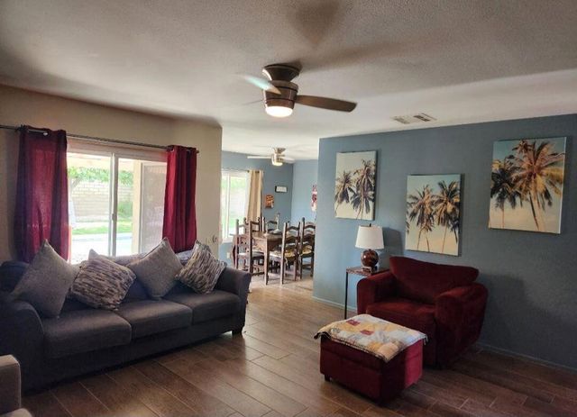 43101 Balsam Lane, Palm Desert, CA 92260
