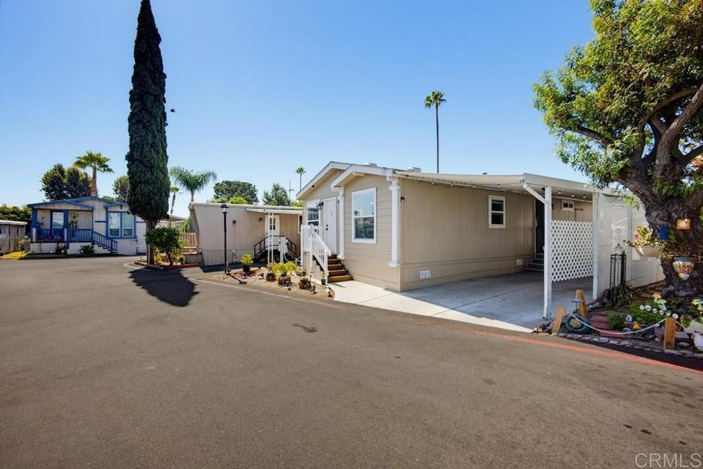 Image 4 of property listing at 1512 E 5Th Street SPC 95, Ontario, CA 91764
