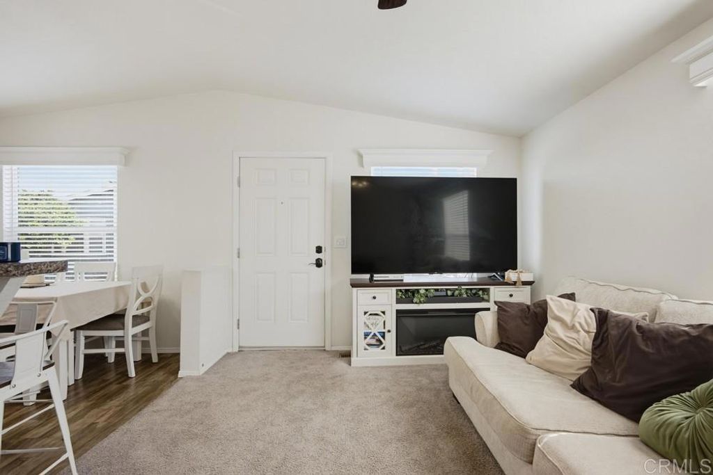 Image 7 of property listing at 1512 E 5Th Street SPC 95, Ontario, CA 91764