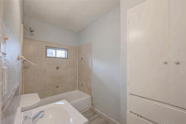 5322 Westover Street, Houston, TX 77033