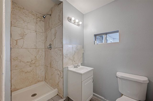 5322 Westover Street, Houston, TX 77033