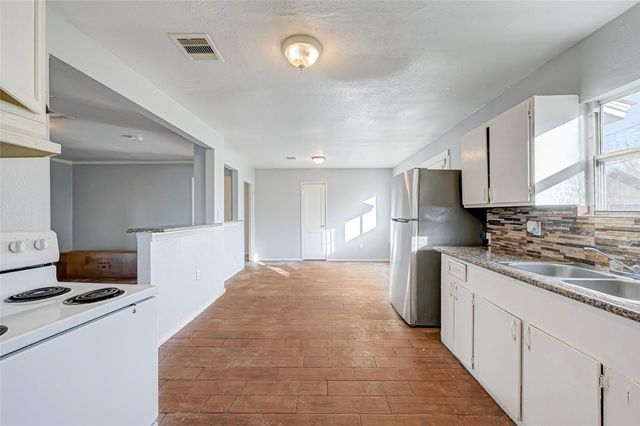 5322 Westover Street, Houston, TX 77033