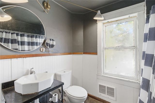 400 N 7th Street, Cambridge, OH 43725