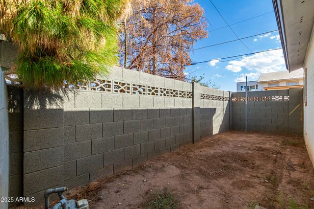 3329 E PALM Lane, Phoenix, AZ 85008